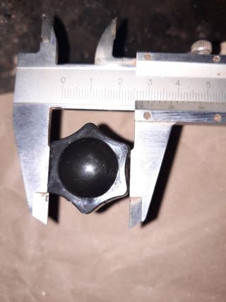 2 TORNILLOS PARA ASIENTOS DE PUCH Y OTRAS MARCAS
