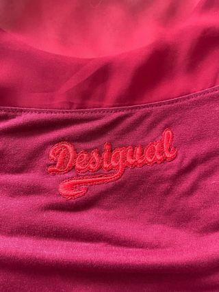 Camiseta Desigual Corazón Lentejuelas 