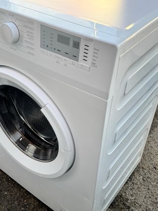 LAVADORA DE CARGA FRONTAL MARCA BEKO DE 8 KILOS