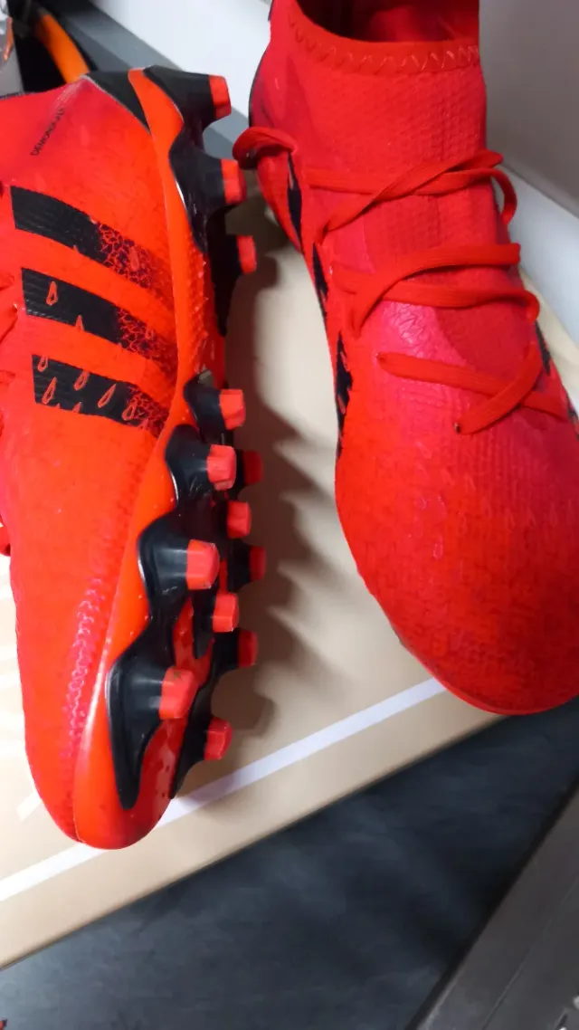 Botas de fútbol Adidas Predator Rojas