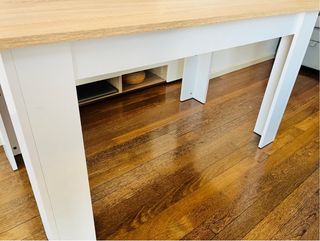 Mesa de comedor/salón + Regalo sillas