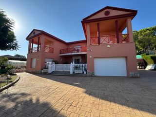 Servicios de pintura y electricidad