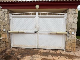 Servicios de pintura y electricidad