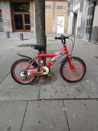 Bicicleta infantil cars roja