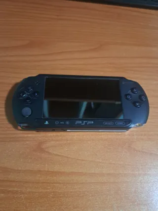 Sony PSP E1004 Street Nera