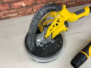 Lijadora de pared Stanley Fatmax EE500S