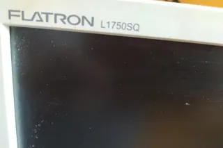 Monitor LG Flatron L1750SQ 17 TFT  Peana+Cable VGA