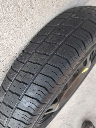 Rueda de repuesto tipo galleta para BMW