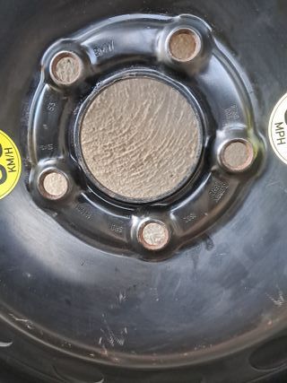 Rueda de repuesto tipo galleta para BMW