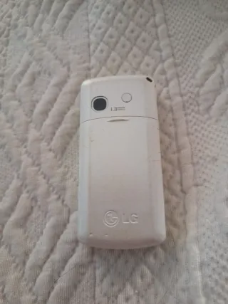 Telefono cellulare LG KU380 bianco e giallo