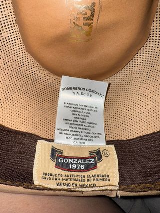 Sombrero Beige y Marrón, de Sombreros González. 