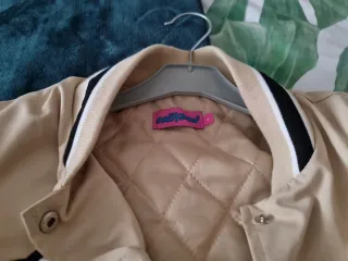 Chaqueta Bomber Beige Edikted