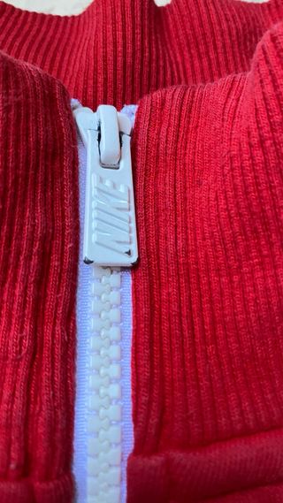 Chaqueta Nike Air Vintage Roja y Blanca