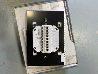 Termostato Inteligente T-storm Wi-Fi Frio/Calor