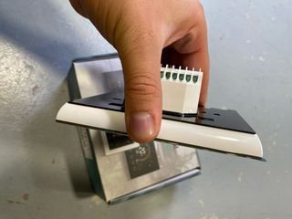 Termostato Inteligente T-storm Wi-Fi Frio/Calor