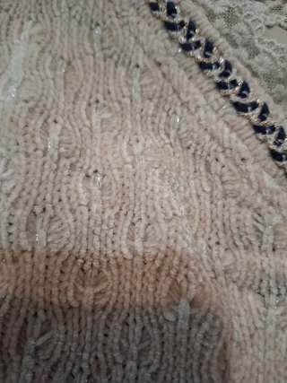 Vestido de invierno beige y multicolor