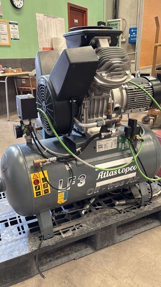 Compresor Aire Atlas Copco LF3 Monofásico