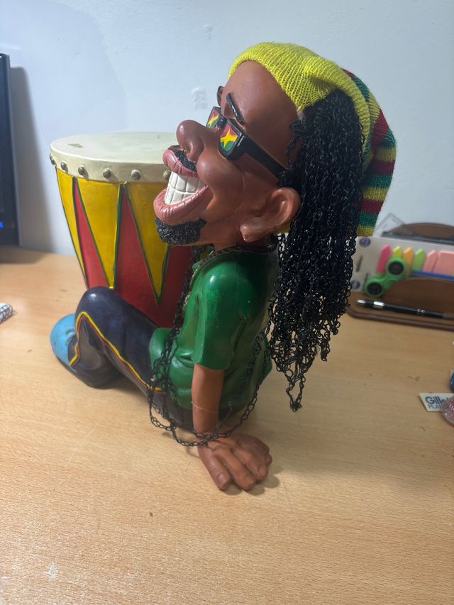 Figura Bob Marley con Tambor