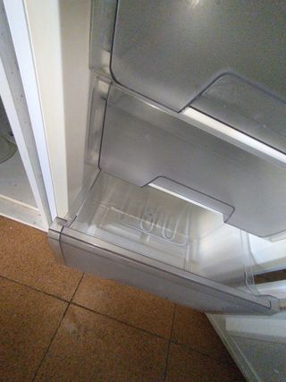 Nevera blanca 1,75x0,55 perfecto estado 