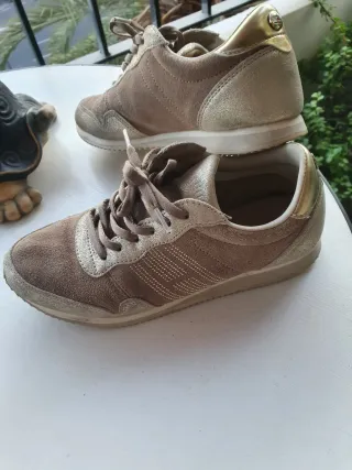 Zapatillas Tommy Hilfiger Marrón y Dorado Talla