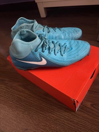 Botas de fútbol Nike azules