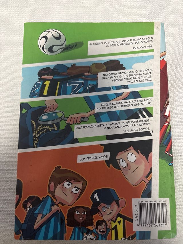 Los Futbolísimos 1: El misterio de los árbitros...