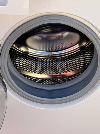 LAVADORA DE CARGA FRONTAL MARCA SIEMENS DE 7 KILOS