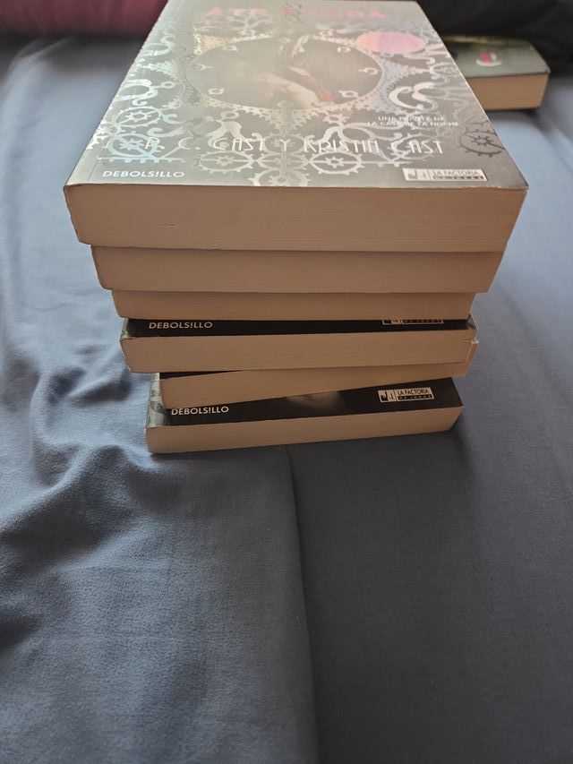 Atrapada (DeBolsillo) (Spanish Edition)