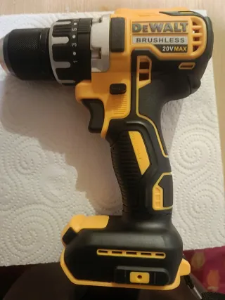 Taladro a batería DeWalt 20V MAX Brushless