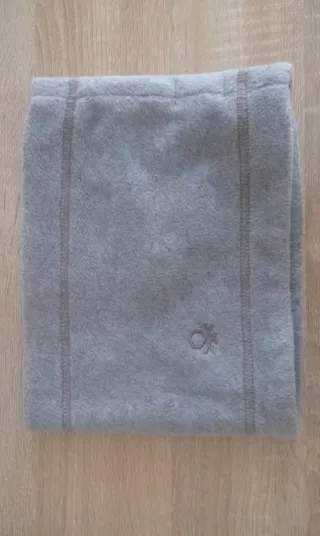 Braga Benetton gris cuello pasamontañas