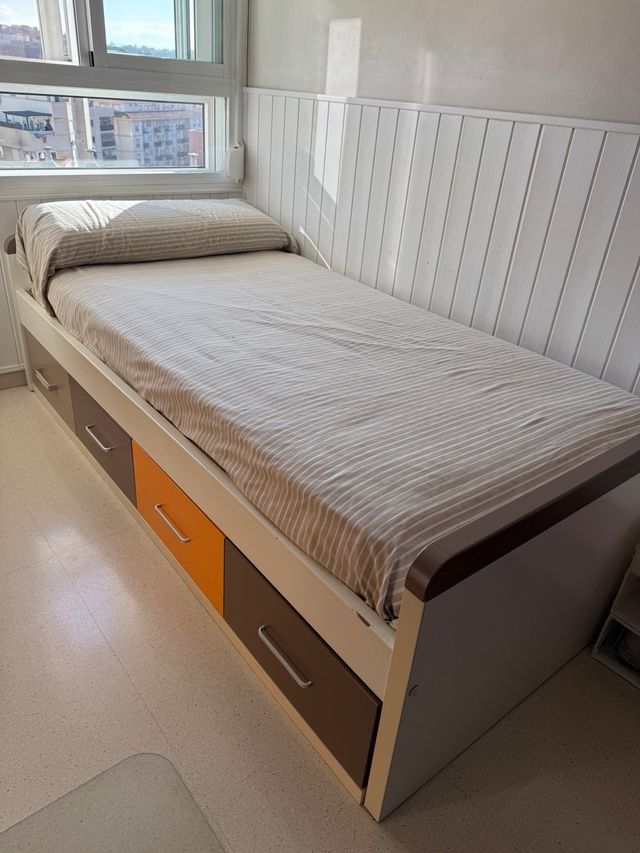 Cama individual con cajones