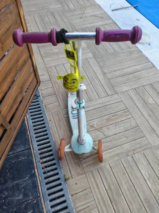 Bicicleta de equilibrio rosa Banwood