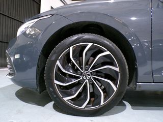 Volkswagen Golf Life 2.0TDI 115cv DSG 2022