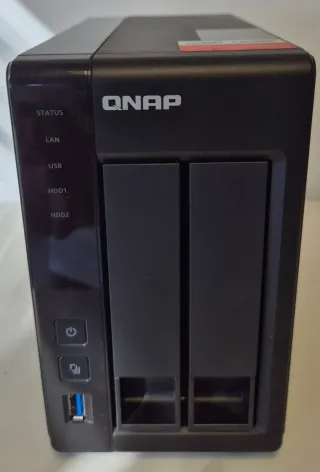NAS QNAP TS-251+ 2 bahías