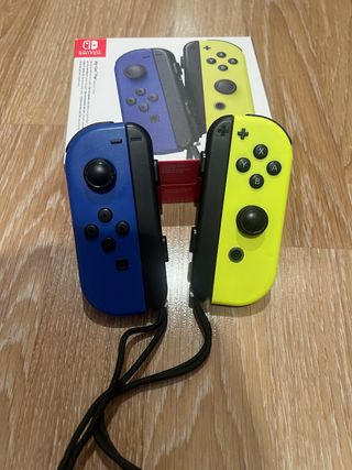 Mandos Nintendo Switch. Joy-Con Azul y Amarillo.