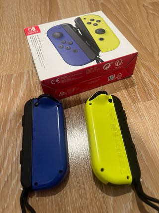 Mandos Nintendo Switch. Joy-Con Azul y Amarillo.