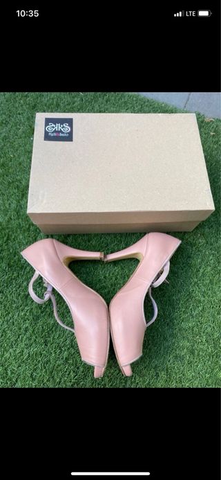 Zapatos tacón beige 36.5