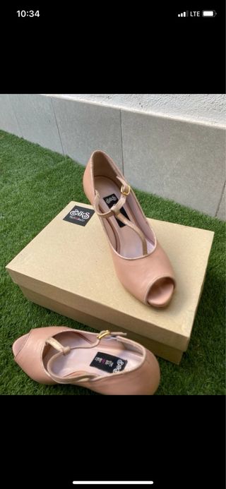 Zapatos tacón beige 36.5