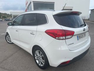 KIA Carens 2015