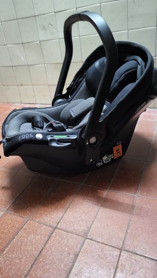 Baby Jane Trio include una bolla di pioggia