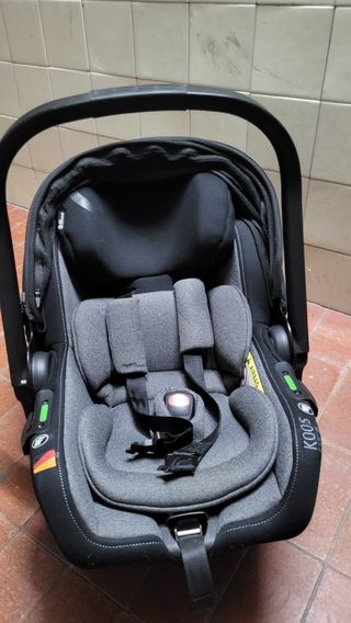 Baby Jane Trio include una bolla di pioggia