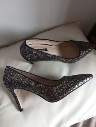 Zapatos de tacón con purpurina