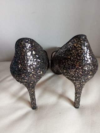 Zapatos de tacón con purpurina