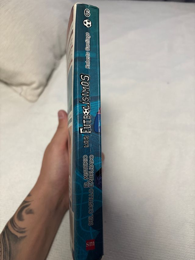 Los Futbolísimos 6: El misterio del castillo em...