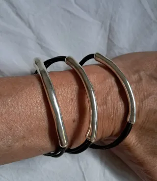 Pulsera 1 de 50 Negra y Plateada