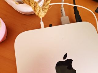 Apple Mac Mini i5 2014 RAM 8Gb Ssd 128 Gb Nvme