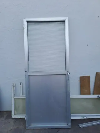 Puerta de aluminio
