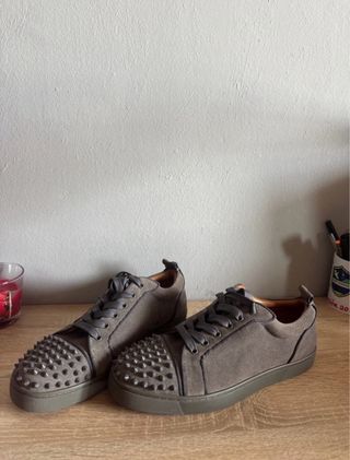 Zapatos Christian Louboutin Grises