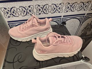 Deportivas Skechers Rosa y Blancas