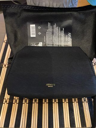 Neceser Armani Beauty Negro Pequeño